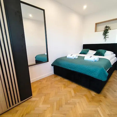 Apartman Modern 2 - Free Parking, Wi-fi, Self Check-in